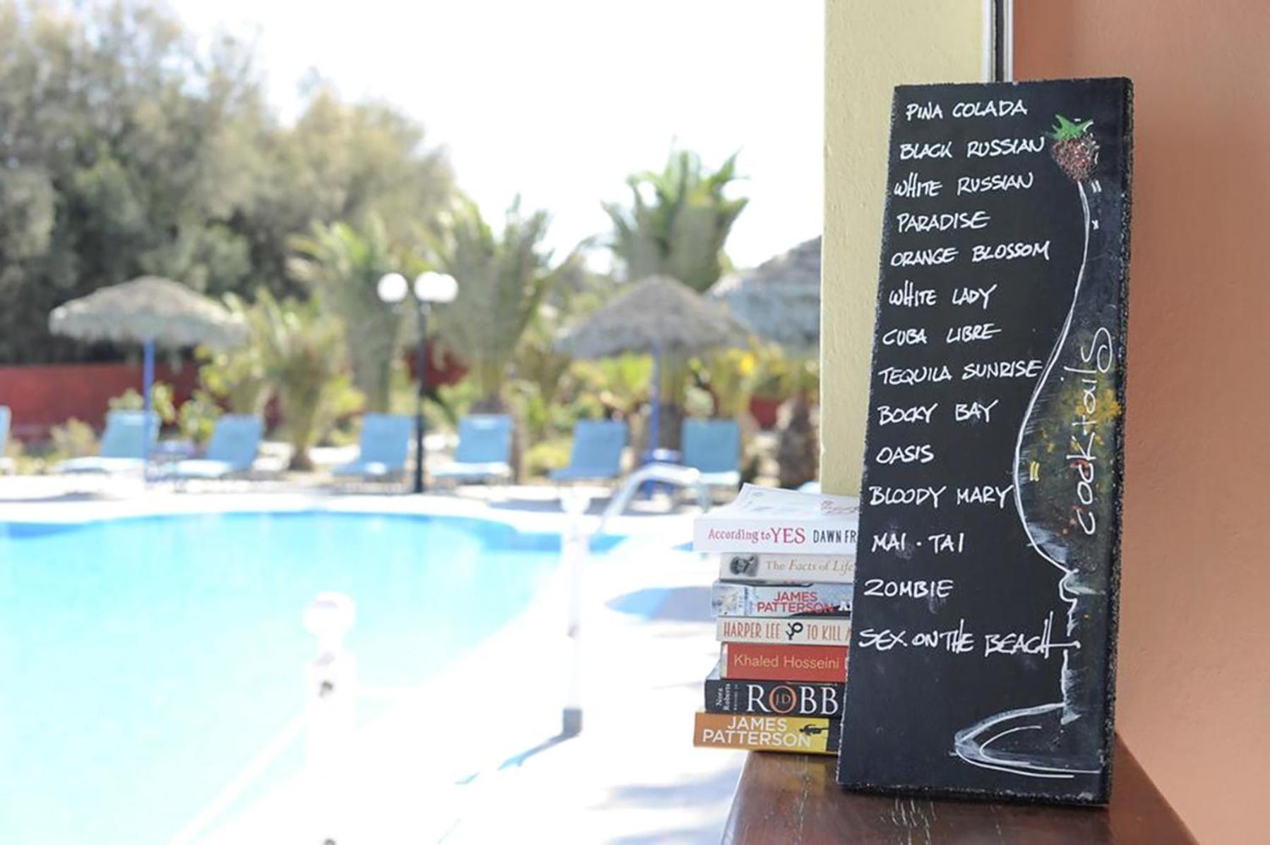 Charming In Brilliant Santorini With Pool Tatil Evi Vlychada